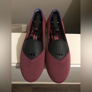 SOLD! Rothy’s Rose Double Stitch Flats, size 9. Excellent condition!